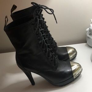 Lust for Life Black Stiletto Booties Sz 8.5